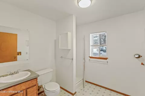 Bath - 1629 E Tall Timber Loop, Post Falls, ID 83854 photo 2 of 2