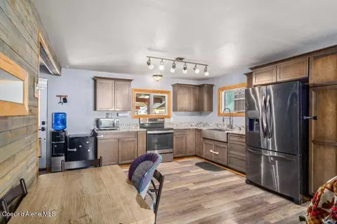 Kitchen - 201 5th St, Pinehurst, ID 83850 photo 1 of 4