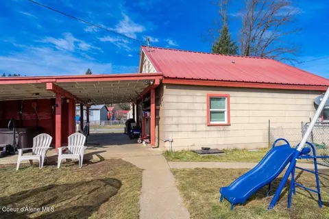 Exterior - 201 5th St, Pinehurst, ID 83850 photo 6 of 6