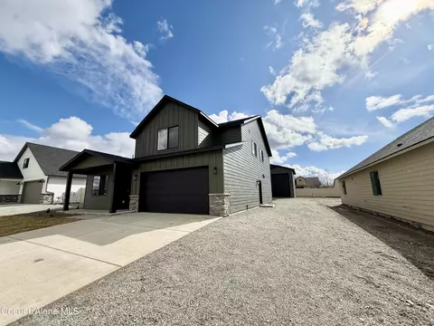 6690 Portrush Dr, Rathdrum, ID 83858