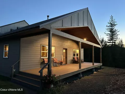 292 Boxwood Ln, Saint Maries, ID 83861