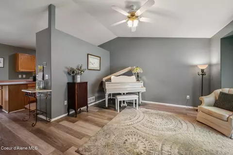 300 E Sand Wedge Dr, Post Falls, ID 83854 photo 5
