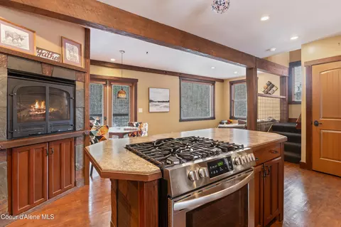 643 Mill St, Kellogg, ID 83837 photo 6