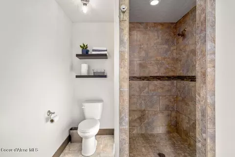 Bath - 13122 E Whitetail Dr, Athol, ID 83801 photo 4 of 5
