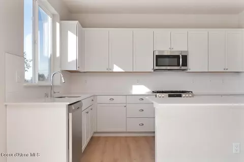 Kitchen - 2722 N Barton Loop, Post Falls, ID 83854 photo 2 of 7
