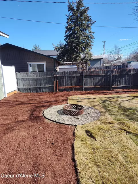 Exterior - 1506 E 1st Ave, Post Falls, ID 83854 photo 4 of 5