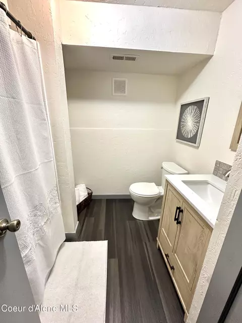 Bath - 1506 E 1st Ave, Post Falls, ID 83854 photo 2 of 2