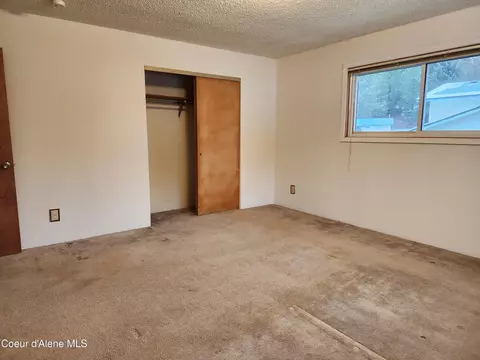 Bedroom - 109 Greenview Ter, Pinehurst, ID 83850 photo 5 of 6