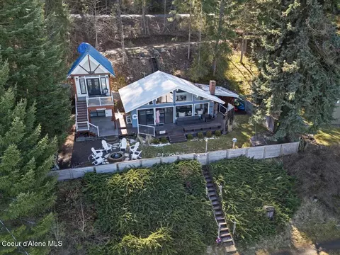 1086 E Merganser Ln, Harrison, ID 83833