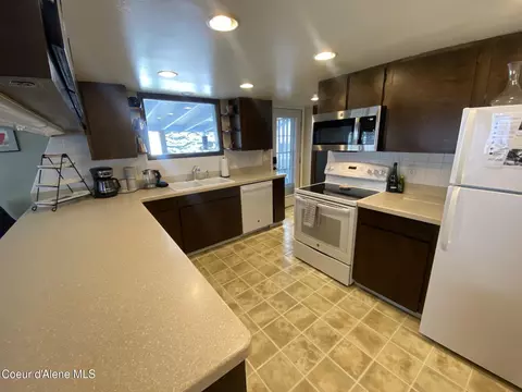 Kitchen - 116 W Elder Ave, Kellogg, ID 83837 photo 3 of 3