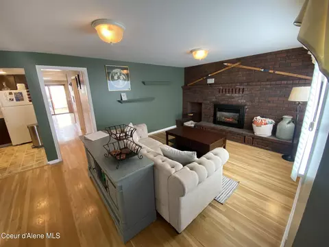 Living - 116 W Elder Ave, Kellogg, ID 83837 photo 4 of 5