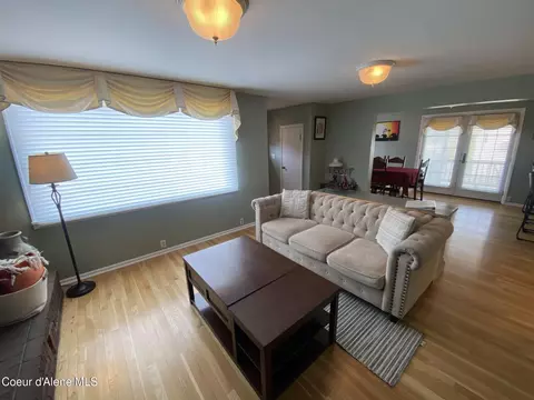 Living - 116 W Elder Ave, Kellogg, ID 83837 photo 3 of 5