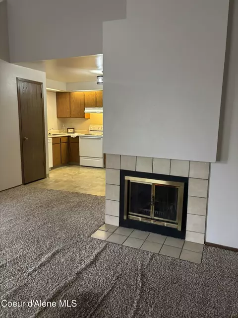 Living - 107 E Willow Tree Ln, Hayden, ID 83835 photo 3 of 3