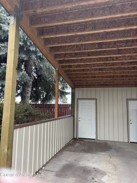 Exterior - 107 E Willow Tree Ln, Hayden, ID 83835 photo 2 of 2