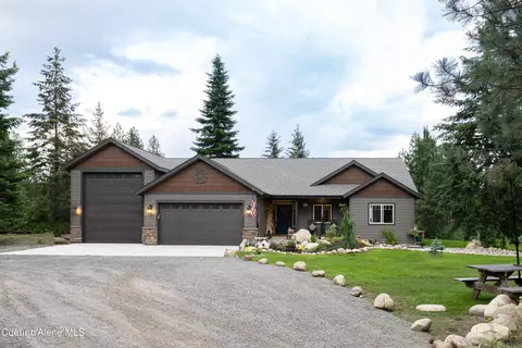 27750 Valmore Ln, Athol, ID 83801