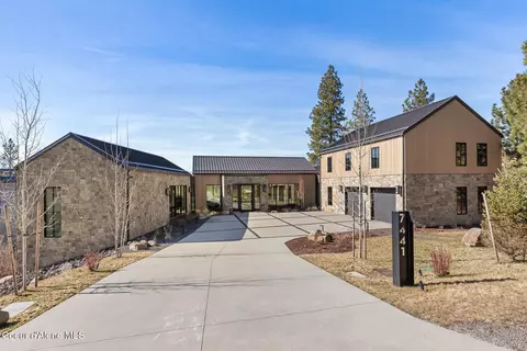 7441 S Buckrail Rd, Harrison, ID 83833 photo 1