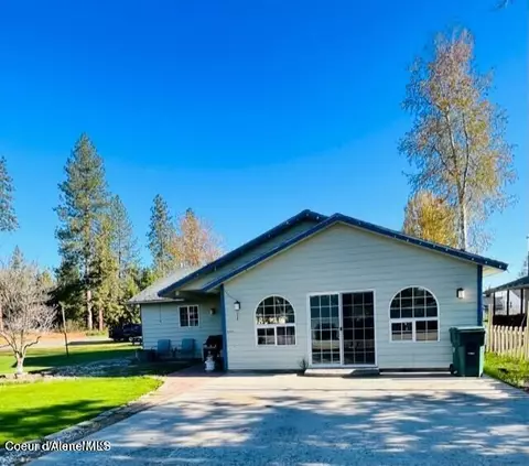 5671 W Maine St, Spirit Lake, ID 83869