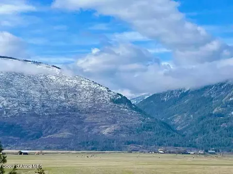 7121 Farm To Market Rd, Bonners Ferry, ID 83805