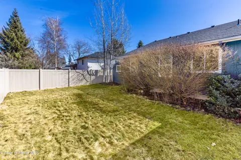 Exterior - 840 E Cloverleaf Dr, Hayden, ID 83835 photo 7 of 9
