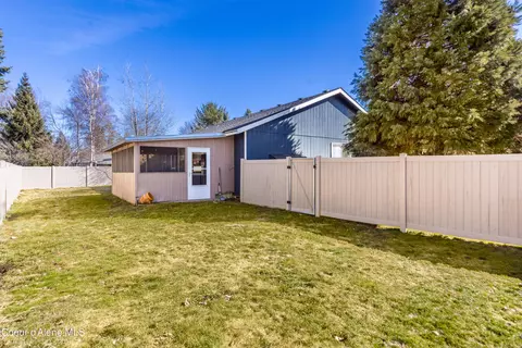 Exterior - 840 E Cloverleaf Dr, Hayden, ID 83835 photo 6 of 9