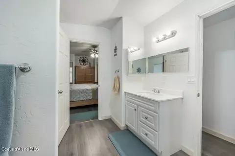 Entry Way - 64 Campbell Loop, Laclede, ID 83841 photo 5 of 6