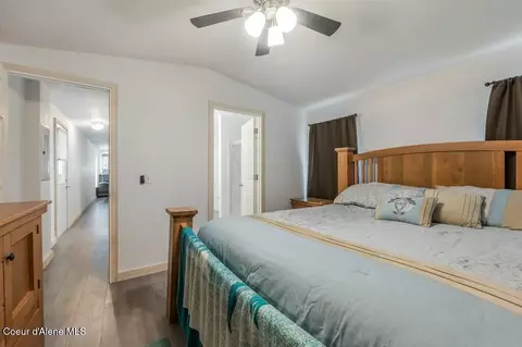 Bedroom - 64 Campbell Loop, Laclede, ID 83841 photo 4 of 5