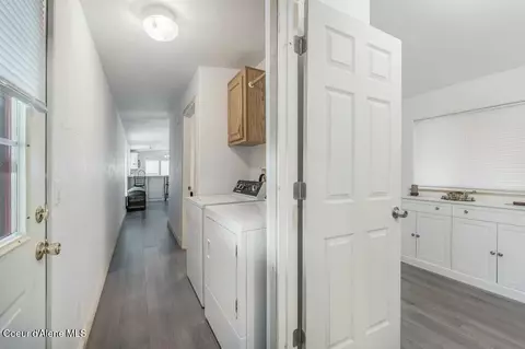 Entry Way - 64 Campbell Loop, Laclede, ID 83841 photo 3 of 6