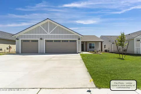 9101 W Cultivator Ave, Rathdrum, ID 83858