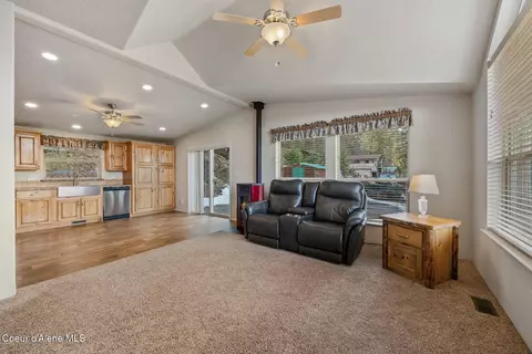 Living - 216 Midas Dr, Sagle, ID 83860 photo 1 of 2