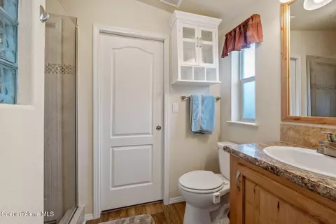 Bath - 216 Midas Dr, Sagle, ID 83860 photo 1 of 2