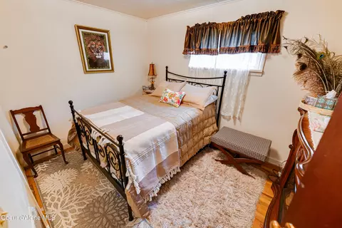 Bedroom - 610 E Ockert St, Oldtown, ID 83822 photo 1 of 4