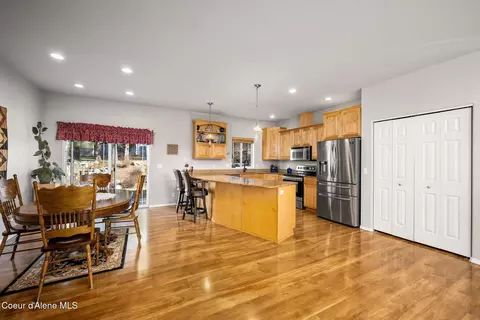 Dining - 5628 E Shoreline Dr, Post Falls, ID 83854 photo 5 of 5