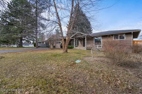 915 E Maple Ave, Post Falls, ID 83854 photo 4