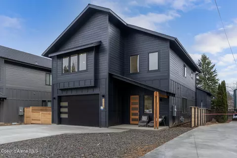 3228 N Honeysuckle Dr, Coeur D'alene, ID 83815