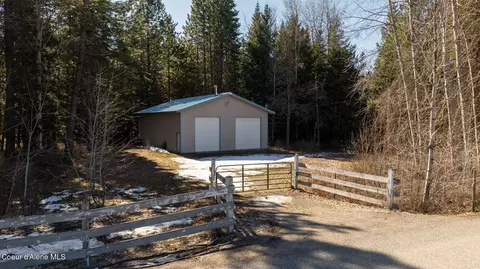 3084 E Garwood Rd, Hayden, ID 83835