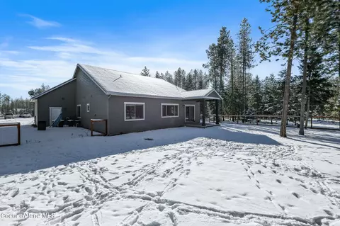 Exterior - 195 Bumpy Way, Blanchard, ID 83804 photo 4 of 7