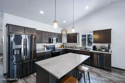 Kitchen - 195 Bumpy Way, Blanchard, ID 83804 photo 1 of 3