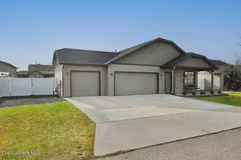 1092 W Staples Rd, Post Falls, ID 83854