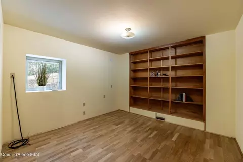 Bedroom - 5702 E Hooker Hill Rd, Hayden, ID 83835 photo 5 of 9