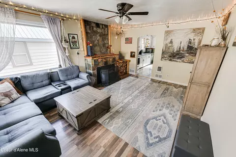 Living - 111 W Elder Ave, Kellogg, ID 83837 photo 1 of 2