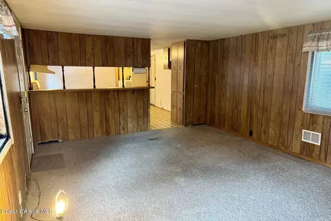 Living - 3079 E Steele Ave, Post Falls, ID 83854 photo 2 of 3