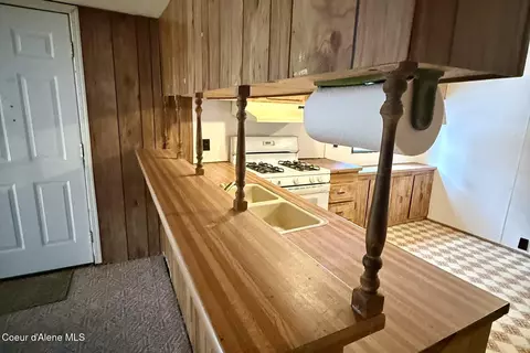 Kitchen - 3079 E Steele Ave, Post Falls, ID 83854 photo 3 of 3