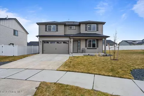 6027 W Bowmore Ln, Rathdrum, ID 83858