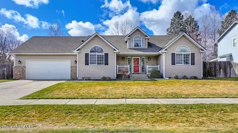 4239 N Alderbrook Dr, Coeur D'alene, ID 83815