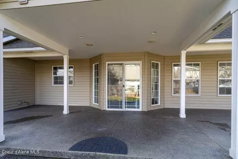Exterior - 5137 E Shoreline Dr, Post Falls, ID 83854 photo 2 of 11
