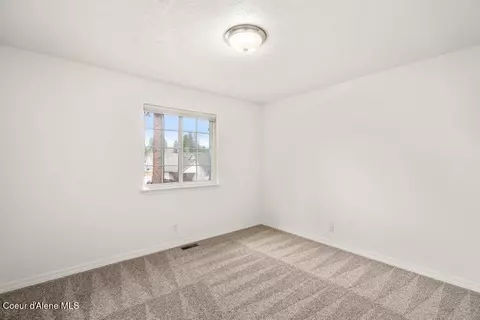 Bedroom - 5137 E Shoreline Dr, Post Falls, ID 83854 photo 3 of 6