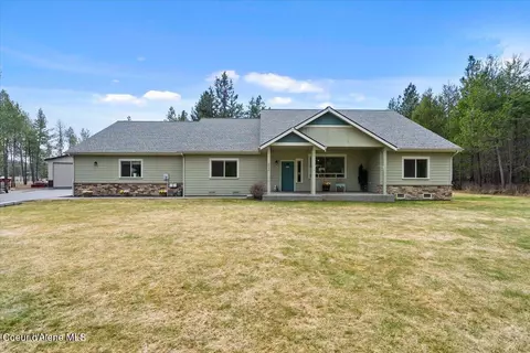 3992 Storm King Dr, Rathdrum, ID 83858