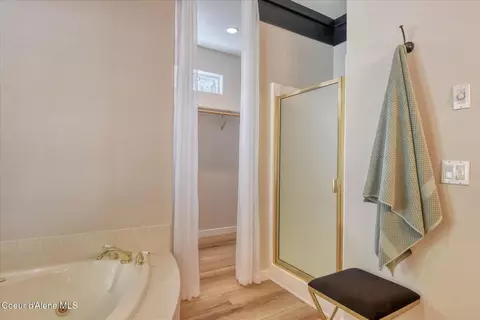 Bath - 809 S Riverside Harbor Dr, Post Falls, ID 83854 photo 4 of 5