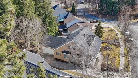 View/Area - 809 S Riverside Harbor Dr, Post Falls, ID 83854 photo 1 of 5