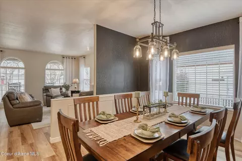 Dining - 809 S Riverside Harbor Dr, Post Falls, ID 83854 photo 3 of 4